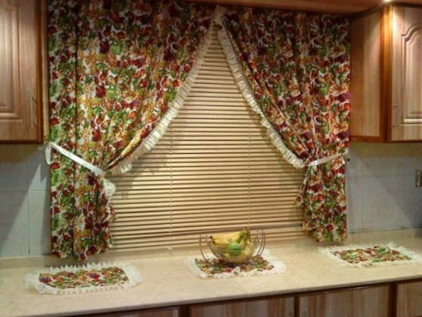 Красивые шторы на кухню
