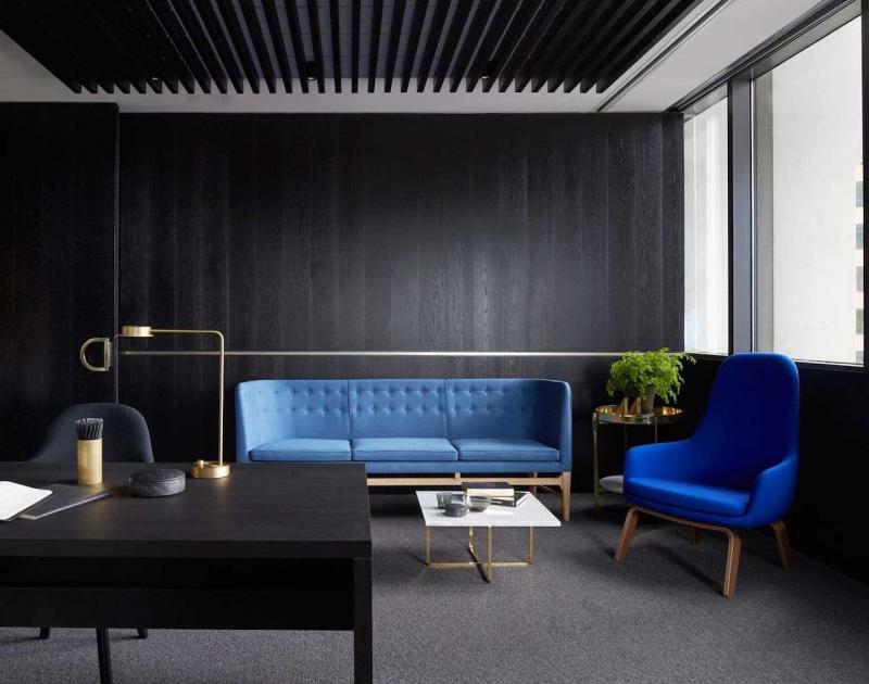 Оттенок Klein blue в интерьере 4