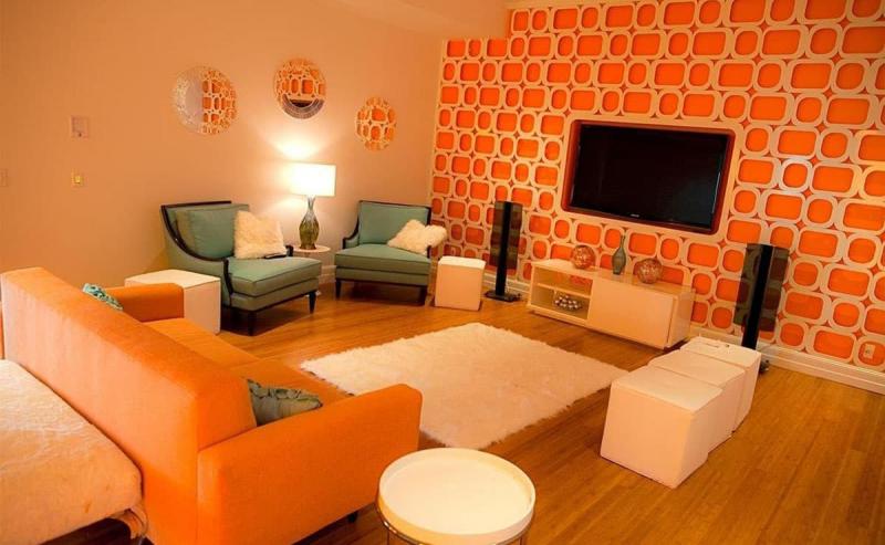Оранжевая гостиная 18 кв.м 1