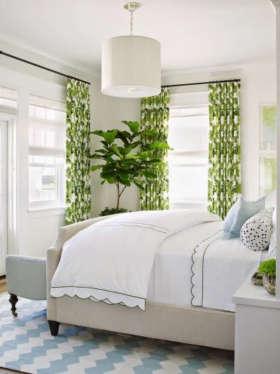 Зеленые шторы для спальни 1