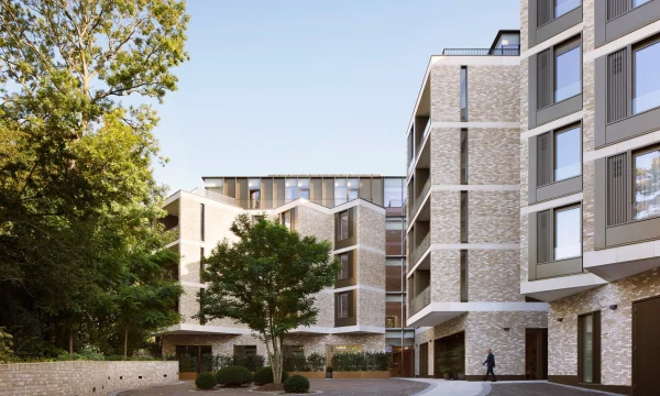 Новый комплекс для пенсионеров в Лондоне, Великобритания