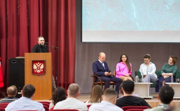 Участники форума «Дорожные вопросы» нашли ответы, решения и новых партнеров на площадке ГУЗа