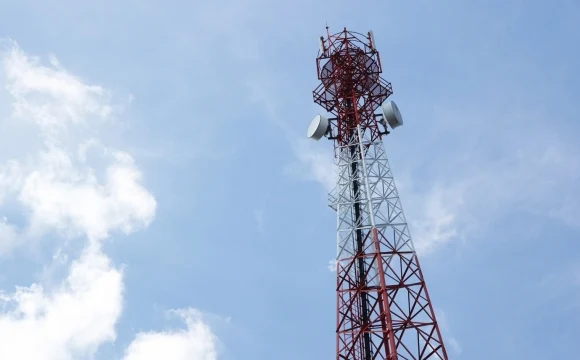 Минцифры проработает возможность размещения линий связи вблизи дорог