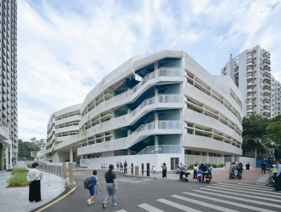 Новая начальная школа "Учжоу" в городе Шэньчжэнь, Китай Новая начальная школа "Учжоу" в городе Шэньчжэнь, Китай