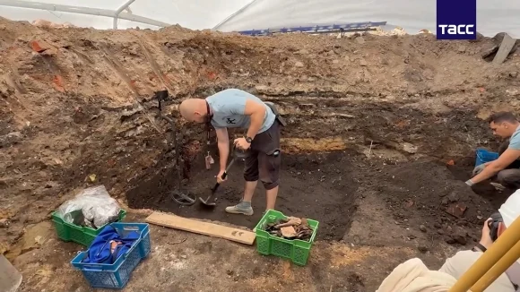 В Пыжевском переулке в центре Москвы при раскопках нашли древнюю жилую застройку