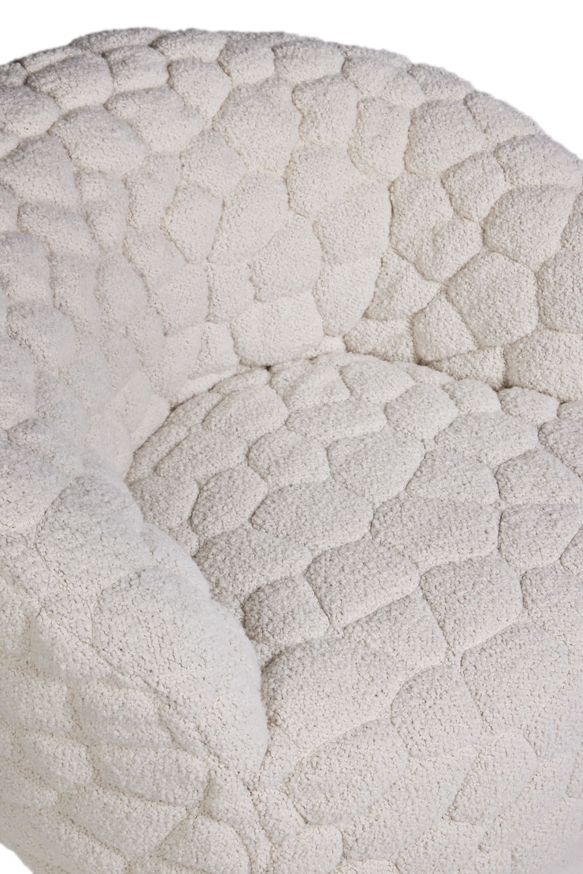 Кресло от звезды: Introvert Chair Робби Уильямса