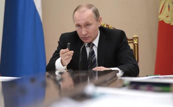 Путин поручил проработать предложения по развитию стройотрасли