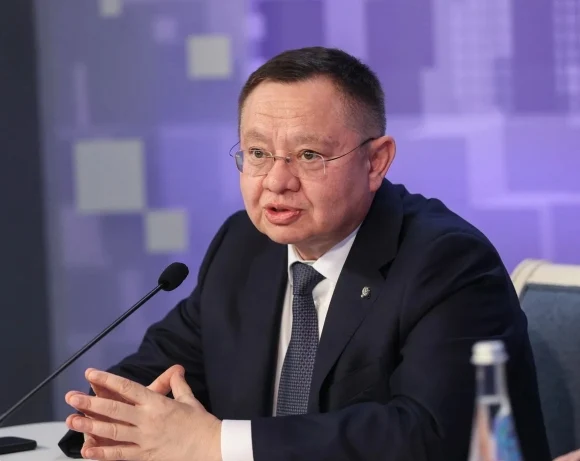 Файзуллин считает скорость строительства в России недостаточной