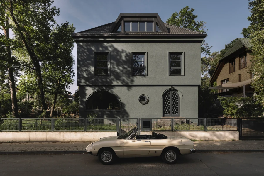 Новый жилой дом для семьи из шести человек в Берлине, Германия