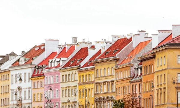 Ограниченное предложение новых офисных помещений продолжает приводить к снижению уровня вакантных пл