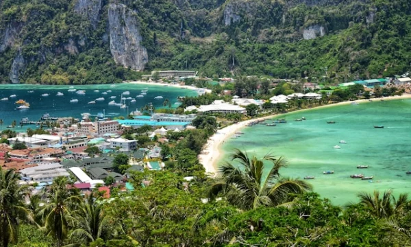 Эксперты Colliers Thailand очень осторожны в своих прогнозах по рынку недвижимости страны