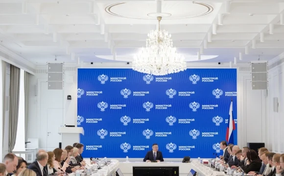 Глава Минстроя провел совещание с крупнейшими банками по деятельности компаний-застройщиков