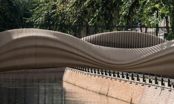 Мост через канал напечатанный на 3D-принтере в Бангкоке, Таиланд