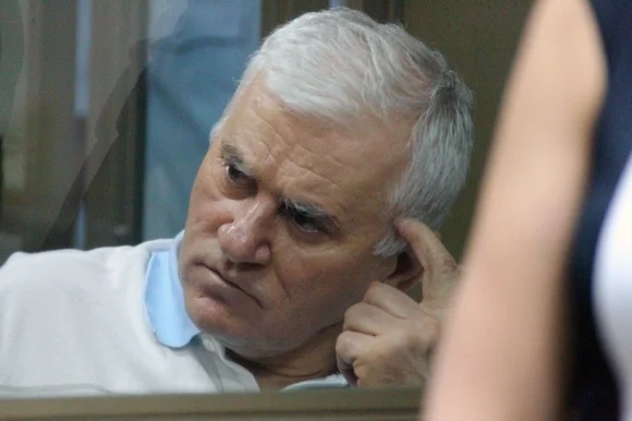 Генпрокуратура подала антикоррупционный иск на 2 млрд руб. к экс-мэру Махачкалы и его родственникам