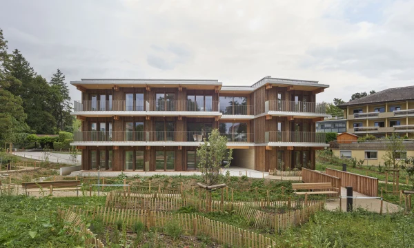 Новый дом для престарелых в городе Прени-Шамбези, Швейцария