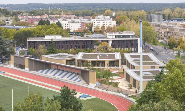 Центр детства и спорта открыт в пригороде Парижа, Франция