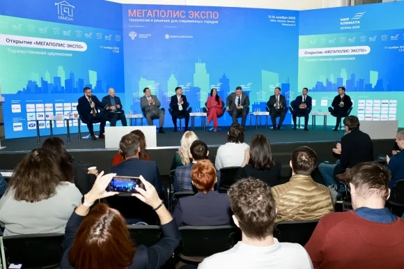 Представители Минстроя обсудили развитие сферы ЖКХ и городской среды на Международной выставке Utili Представители Минстроя обсудили развитие сферы ЖКХ и городской среды на Международной выставке Utili