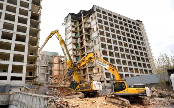 Проект демонтажа гостиницы «Мир» стал лучшим на Russian Demolition Awards 2025