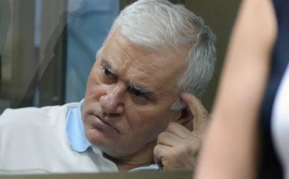 Генпрокуратура подала антикоррупционный иск на 2 млрд руб. к экс-мэру Махачкалы и его родственникам