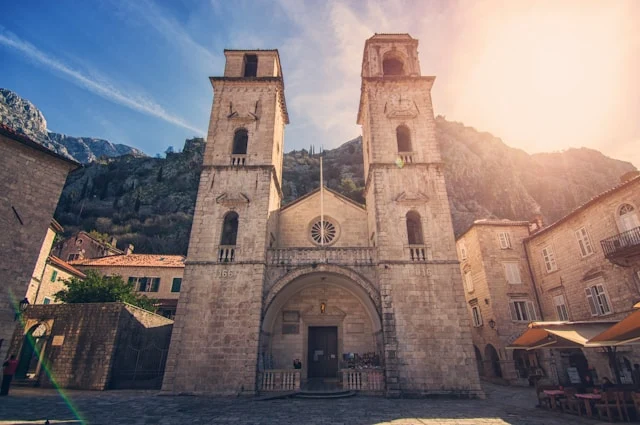 Рекордно низкое количество новых квартир в 2025 году в Черногории