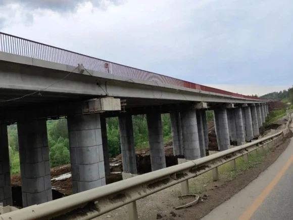 Более 170 мостов и путепроводов ввели в РФ по нацпроекту с начала года Более 170 мостов и путепроводов ввели в РФ по нацпроекту с начала года