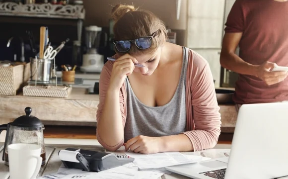 Просроченная задолженность за ЖКУ в РФ составляет 415 млрд рублей