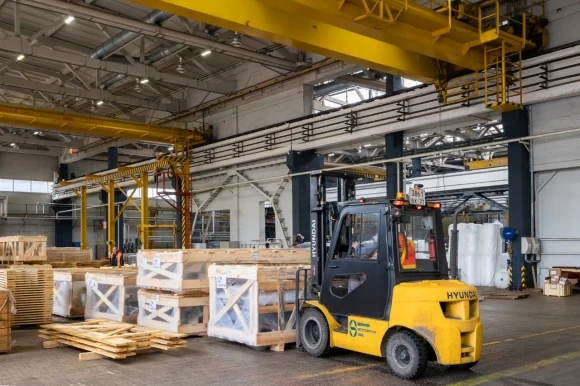 Ирек Файзуллин отметил работу по замене лифтов в Нижегородской области Ирек Файзуллин отметил работу по замене лифтов в Нижегородской области