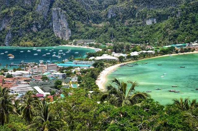 Эксперты Colliers Thailand очень осторожны в своих прогнозах по рынку недвижимости страны