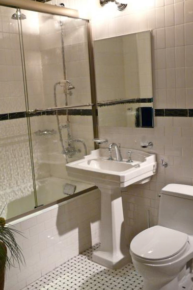 Фото дизайна ванной комнаты маленького размера