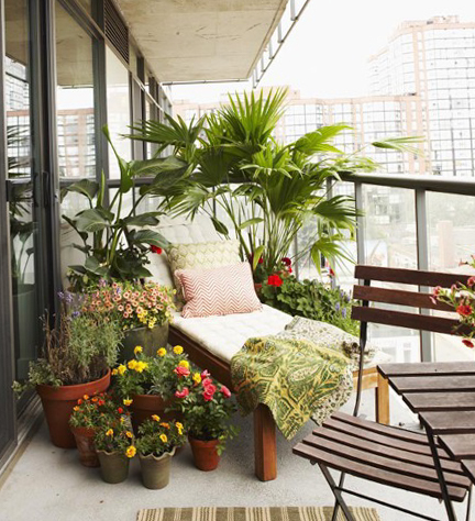 Красивый сад на балконе